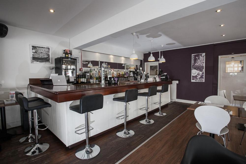ניומרקט The Crown Rooms Newmarket מראה חיצוני תמונה